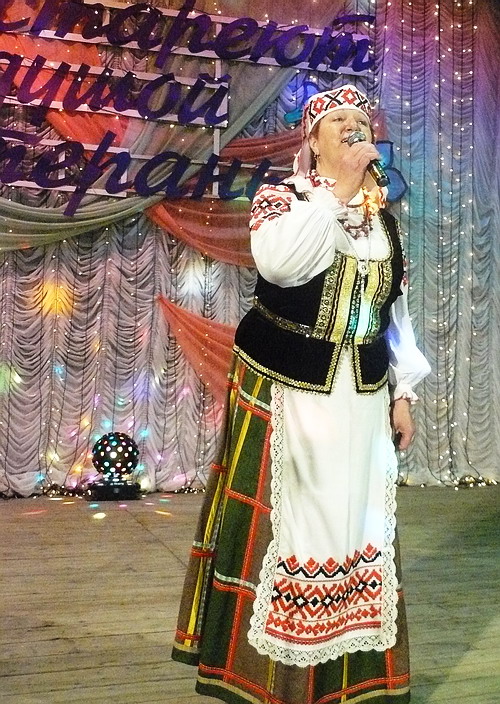dubrovno_vitebskaya-oblast_festival-pensionerov_pensioner_koncert_pozhilyye-ludi-8