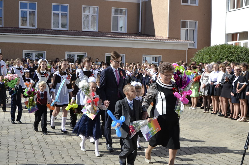 Дубровно, дубровенский, день знаний, губернатор, Шерстнев, средняя школа №1