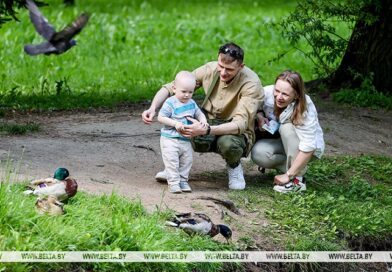 В Беларуси с 1 мая вырастут госпособия семьям, воспитывающим детей