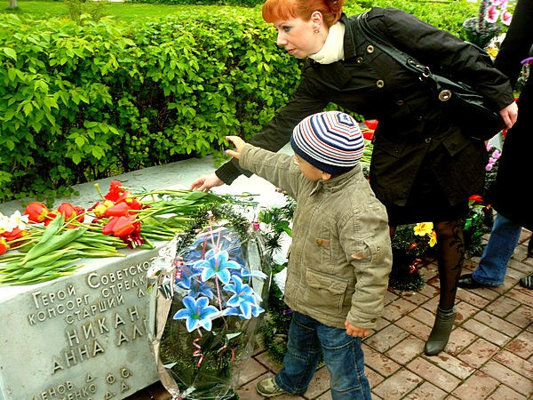 dubrovno_9-maya_den-pobedy_soldat_voyna_veteran_wow_1941-1945_2012_marsh_shestviye12