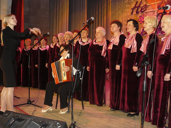 dubrovno_vitebskaya-oblast_festival-pensionerov_pensioner_koncert_pozhilyye-ludi-29