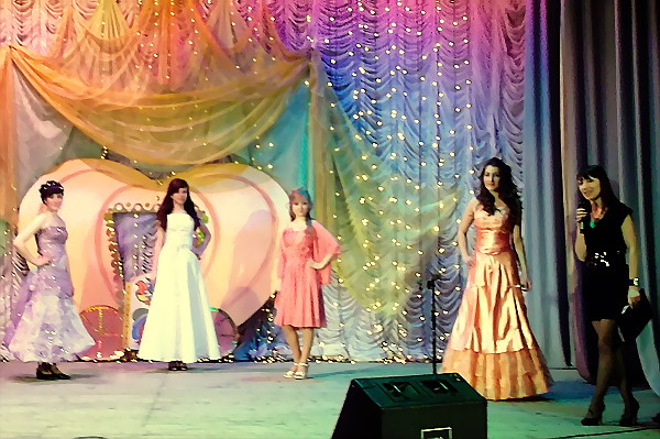 dubrovno_shou_konkurs-krasoty_zolusgka_miss_devushka-24