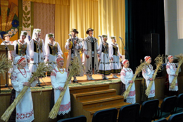 Дубровно, Дожинки 2011, урожай, Беларусь, Дубровенский район. праздник, Еремеевщина, сельское хозяйство, механизатор, хлебороб