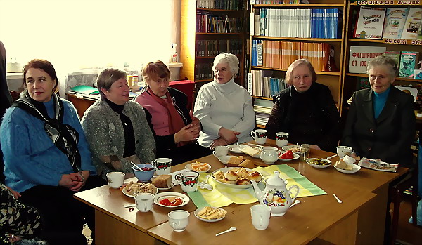 Дубровно, Дубровенский район, библиотека, клуб, собеседница, хозяйка, женщина, ландшафтный дизайн, весна, дача, советы, французский огород
