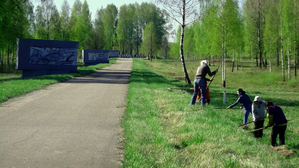 Дубровно, Дубровенский район, Рыленки, захоронения, могила, солдат, День Победы, 9 мая, праздник, ветеран, дети, субботник, порядок