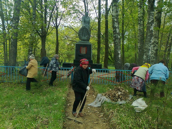 Дубровно,Дубровенский, самоуправление,благоустройство, памятник черняховскому, гражданские кладбища