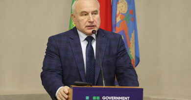 Шерстнев
