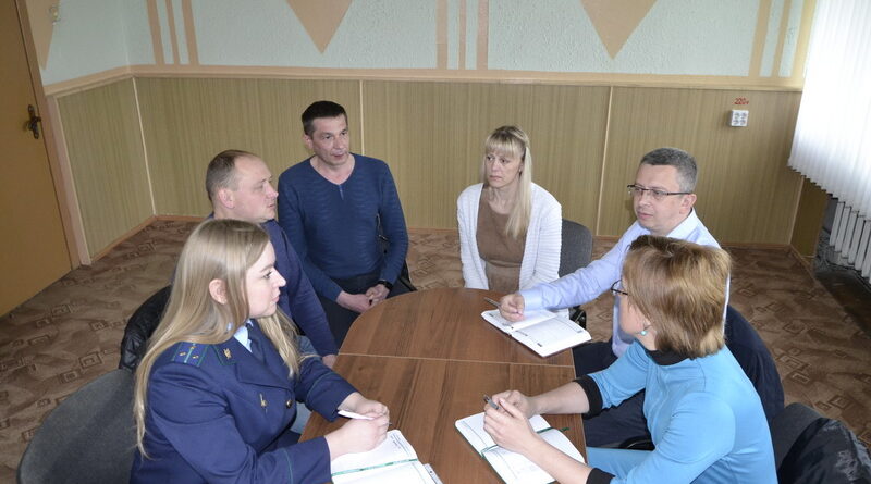 Дубровно, профсоюзы, прием, закон и право