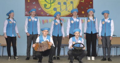 Дубровно, молодежь, песни победы