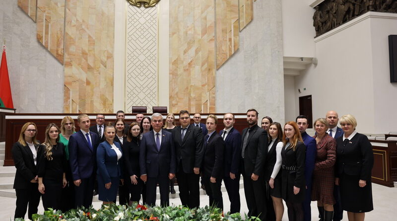 Дубровно, молодежь