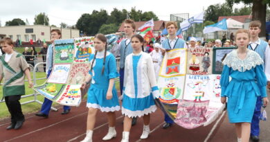 ХХХІІ Международный фестиваль песни и музыки «Дняпроўскія галасы ў Дуброўне» удивит новыми проектами ХХХІІ Международный фестиваль песни и музыки «Дняпроўскія галасы ў Дуброўне» удивит новыми проектами