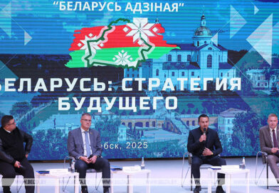 Привлечение туристов, национальная идея и современные вызовы. Что обсудили на акции «Беларусь адзіная» в Витебске