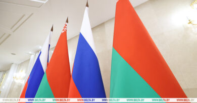 Лукашенко подписал законы о ратификации двух международных договоров с Россией Лукашенко подписал законы о ратификации двух международных договоров с Россией