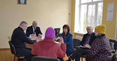 Член Постоянной комиссии Совета Республики провел личный прием граждан и прямую телефонную линию в аг.Добрынь