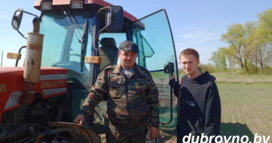 В сельхозпредприятиях Дубровенщины проходят практику учащиеся Дубровенского государственного аграрно-технического колледжа