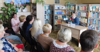 З работнікамі культуры сустрэўся старшыня Саюза пісьменнікаў Беларусі Аляксандр Карлюкевіч
