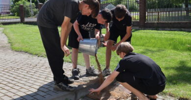Дубровенские школьники весело и с пользой проводят каникулы Дубровенские школьники весело и с пользой проводят каникулы